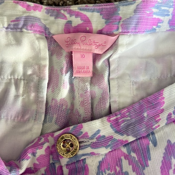 Lilly Pulitzer Adie Short - Picture 2 of 5